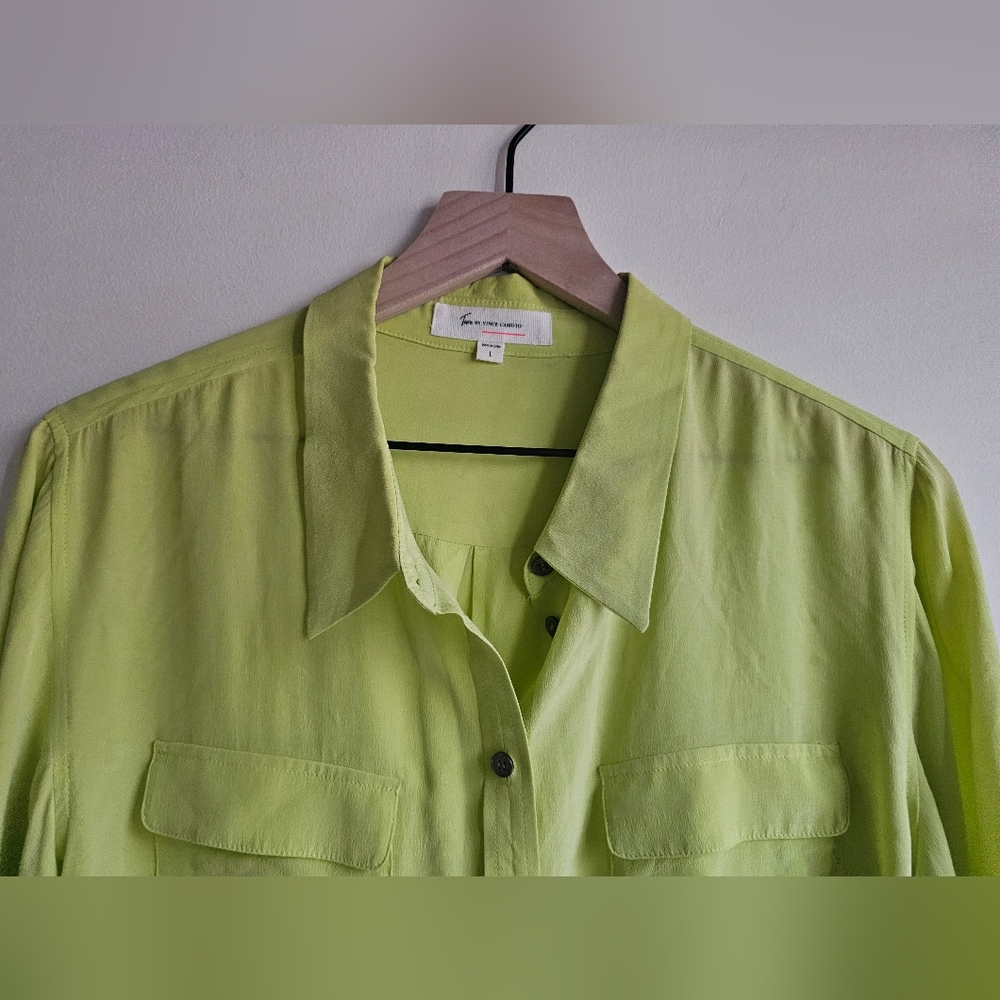 100% Silk Luxurious Chartreuse Green Button Up Blouse Turo Vince Camuto L - Picture 4 of 8